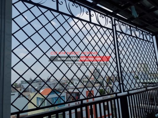 Thiết kế thi công khung sắt bảo vệ tại Quận Tân Bình TP HCM - Theo yêu cầu