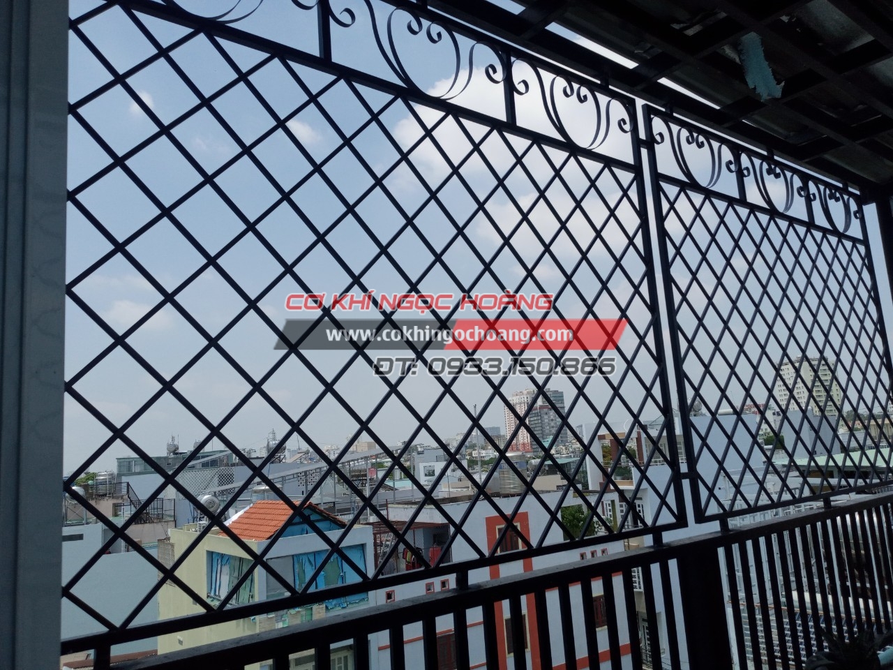 Làm khung sắt bảo vệ tại Quận Tân Bình TP HCM - Theo yêu cầu