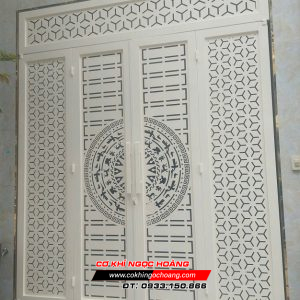 Dịch Vụ Làm Cửa Cổng Sắt CNC Tại Quận 9