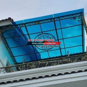 Làm mái nhựa poly tại Quận 10