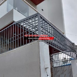 Làm khung sắt bảo vệ tại Quận 8