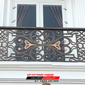 Làm lan can sắt giá rẻ tại Quận 4