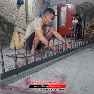 Chông Sắt Chống Trộm - Chông Tiện Hàng Rào Sắt