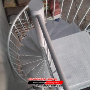 Làm cầu thang sắt tại quận Tân Phú