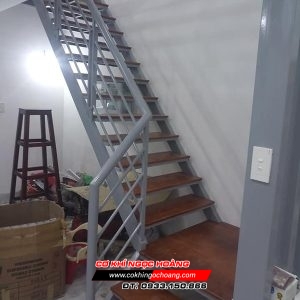 Làm Cầu Thang Sắt Tại Quận Tân Bình