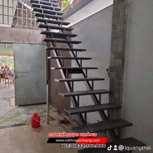 Thi công cầu thang sắt tại Quận 6