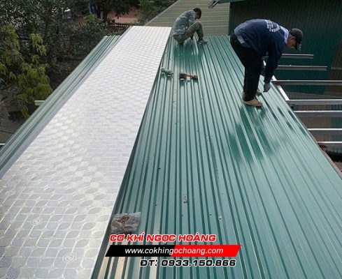 Lợp mái tôn chống thấm sân thượng tại Gò Vấp