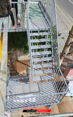 Báo giá cầu thang sắt tại Đồng Nai