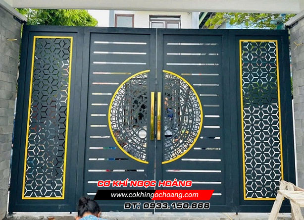 Báo giá cửa cổng sắt CNC tại Hóc Môn