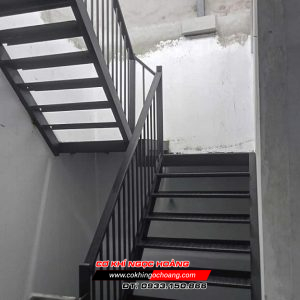 Làm cầu thang sắt tại Quận 11 TPHCM