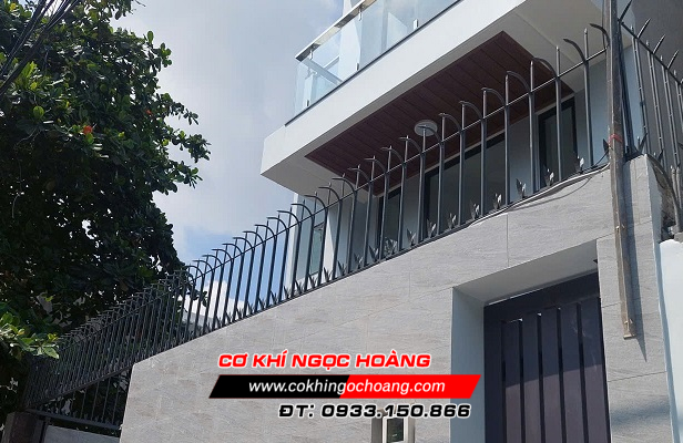 Làm hàng rào chông đặc chống trộm tại Bình Chánh