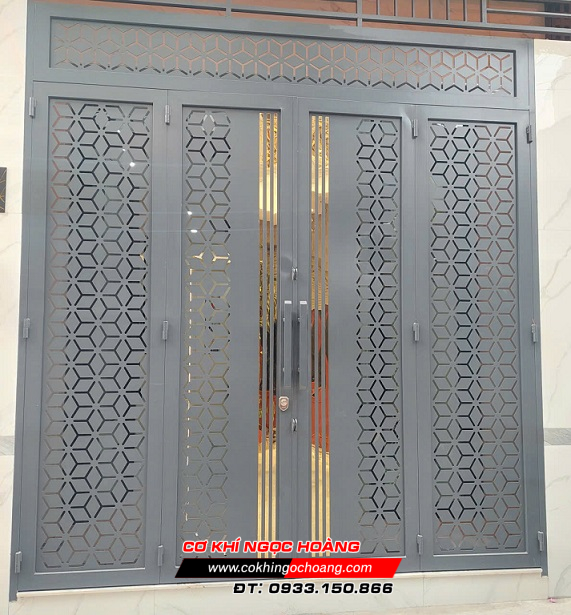 Làm cửa cổng sắt CNC tại Quận 10
